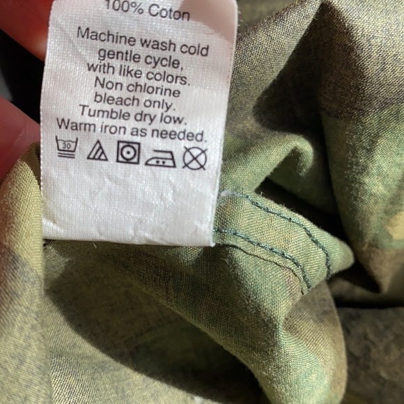 J. Crew Factory camo button down shirt size Small - Picture 6 of 6